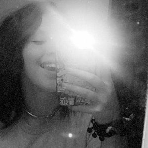 Meet your Posher, Alyssa